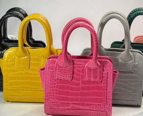 نمونه تولید شده از چرم گاندو