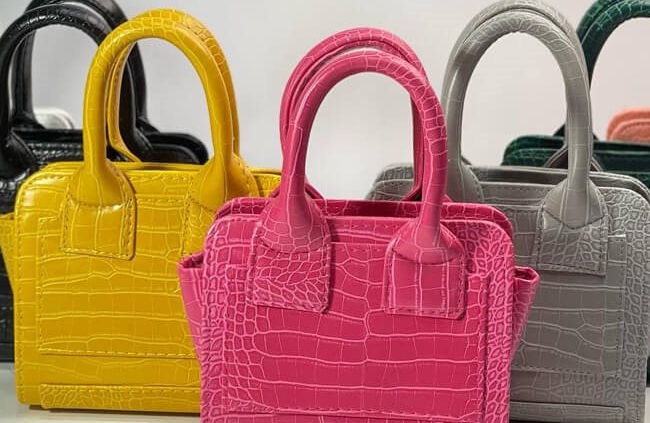 نمونه تولید شده از چرم گاندو